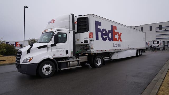 FedEx begins shipping second COVID-19 vaccine, with first Moderna shots expected Monday