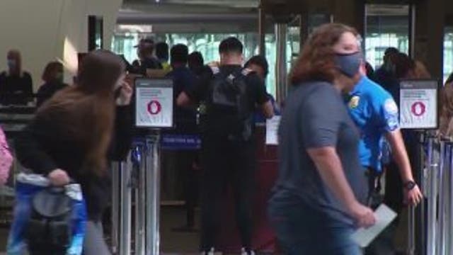 Holiday travelers expected to pack airports despite CDC warnings