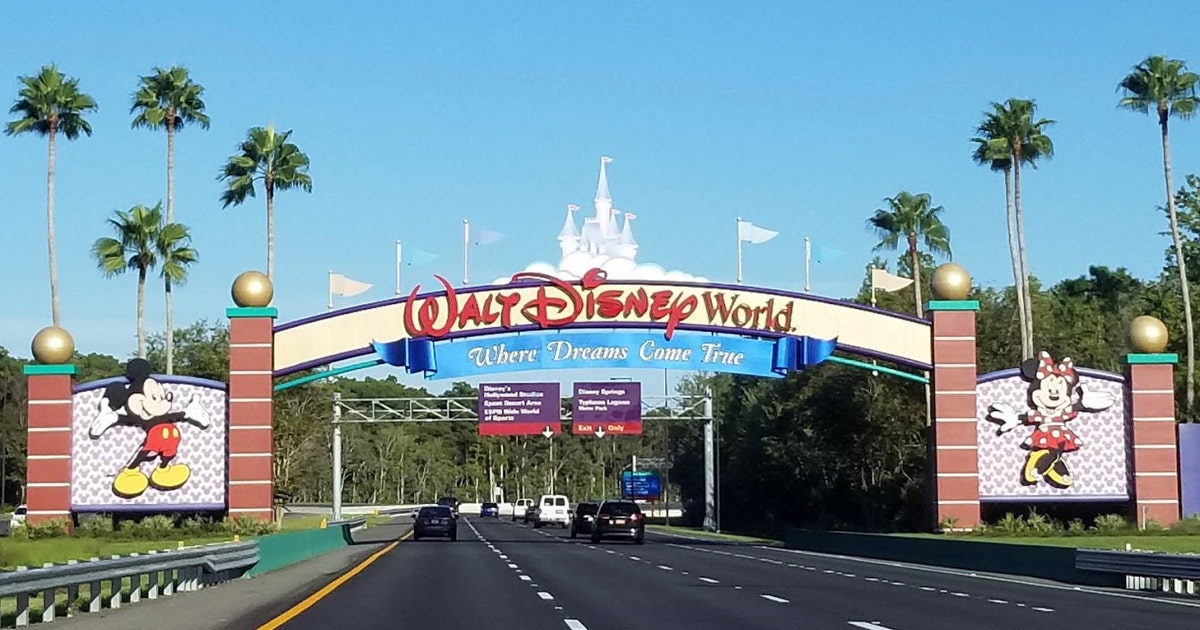 disney dress code free shirt Disney World guest gets free $75 shirt to comply with park's dress code