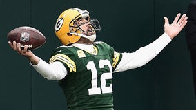 Aaron Rodgers donates $500K to small business aid fund