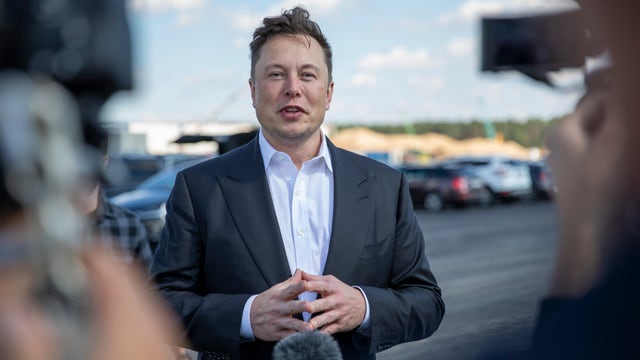 Elon Musk proposes digging tunnels as solution for Miami traffic