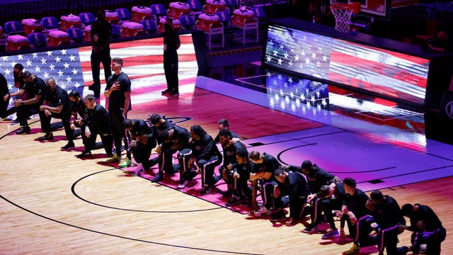 Miami Heat, Boston Celtics kneel during national anthem after protesters storm U.S. Capitol