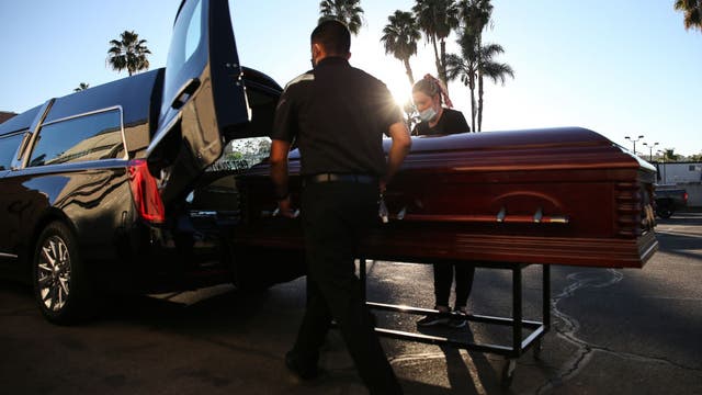 US life expectancy drops a full year in COVID-19 pandemic, most since WWII