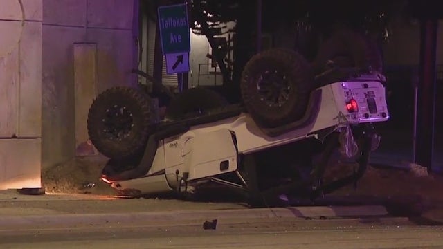 WATCH: Jeep falls off I-4 onto road below