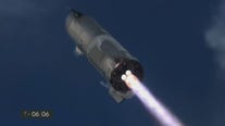 SpaceX Starship explodes