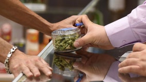 New York lawmakers agree to legalize recreational marijuana