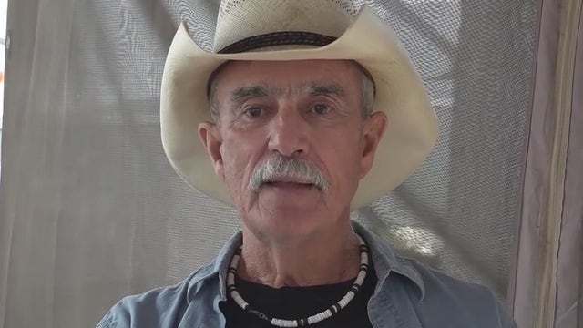 Lake County man battling cancer fixes computers for families in need