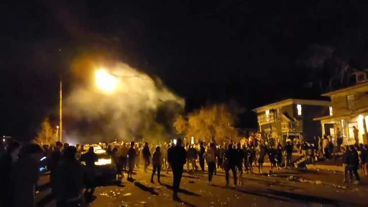 Hundreds flooded streets near Colo. university for massive 'party' that ended in clash with police - Vimarsana News