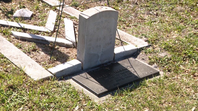 Osceola veteran working to clean up gravesite of Medal of Honor recipient