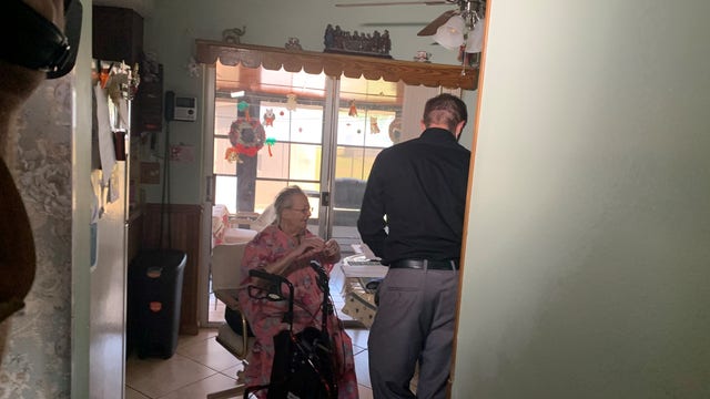 Independent pharmacy focuses on vaccinating homebound seniors