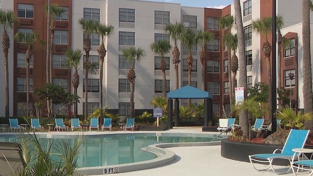 Orlando hotelier providing jobs, hotel stays to displaced workers and guests from closed motel