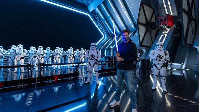 Super Bowl MVP Tom Brady visits Disney's Star Wars: Galaxy's Edge