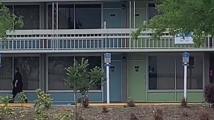 Nearly 100 guests forced to leave Florida hotel after being told it was sold - Vimarsana News