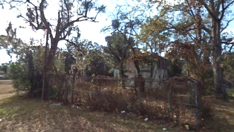 5757f3cc-gilchrist jail google street view