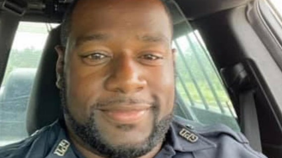 Officer misinterprets text from boss, sends selfie instead of photo of damaged car