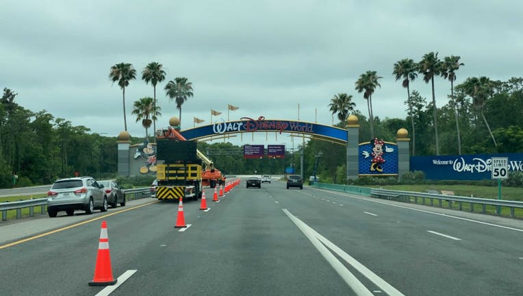 walt disney world sign