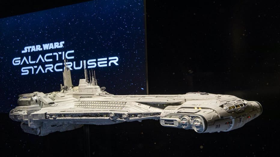 star wars galactic cruiser hotel