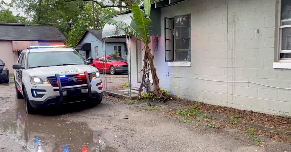 Police investigating after 3 bodies found inside Orlando residence ...