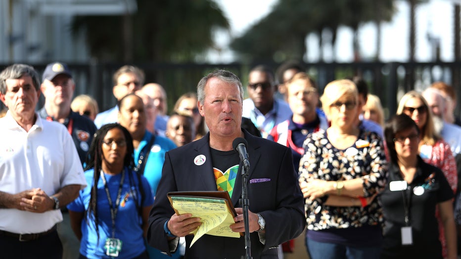 orlando mayor buddy dyer pulse nightclub shooting