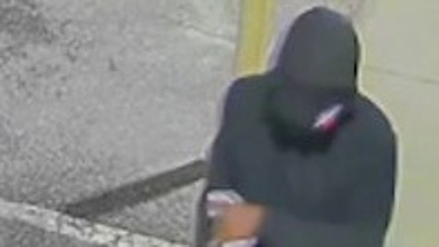 Deputies searching for man they say robbed Florida donut shop