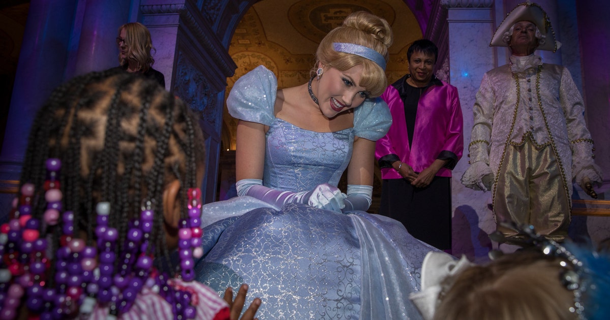 Disney to launch hotline where you can call a princess | FOX 35 Orlando