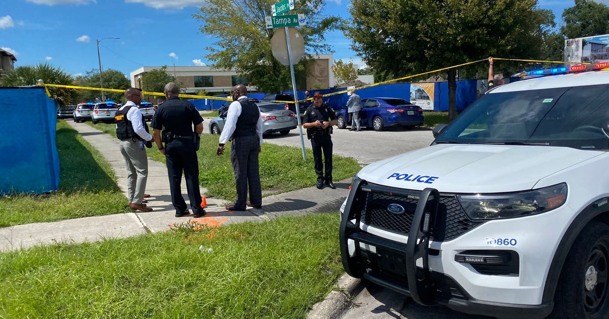 Orlando Police: 2 teens in custody, 1 wanted after officer-involved ...