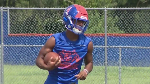 Buzz surrounds West Orange wide receiver Jayden Gibson