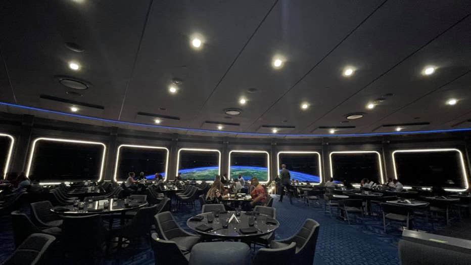 epcot space 220 restaurant