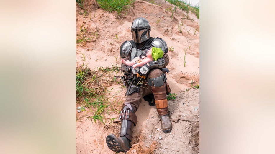 mandalorian florida couple newborn baby photoshoot yoda