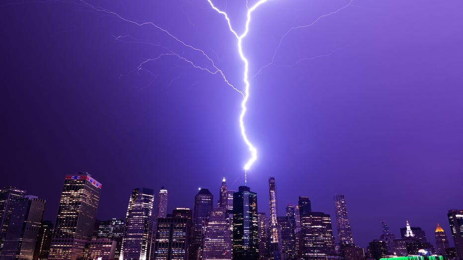 wtc_lightning_01.jpg