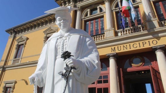 New statue of Dr. Mary McLeod Bethune unveiled in Daytona Beach