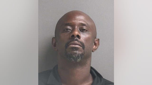 Deputies: Pizza-eating suspect leaves trail of clues including sauce, take-out box