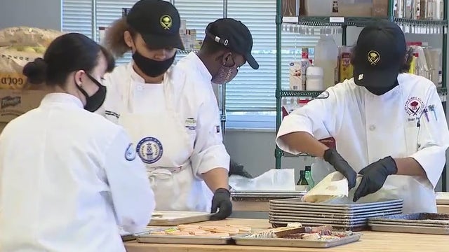 Students at Florida high school get hands-on culinary lesson