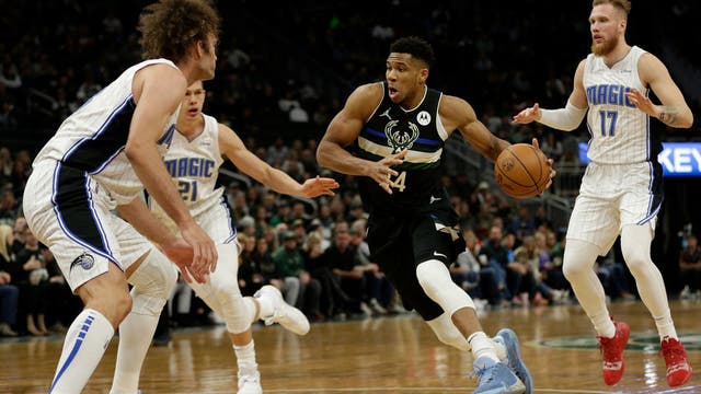 Antetokounmpo has 32 points and 20 rebounds, Bucks top Magic