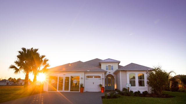 Snowbirds flock to Margaritaville community in Daytona Beach