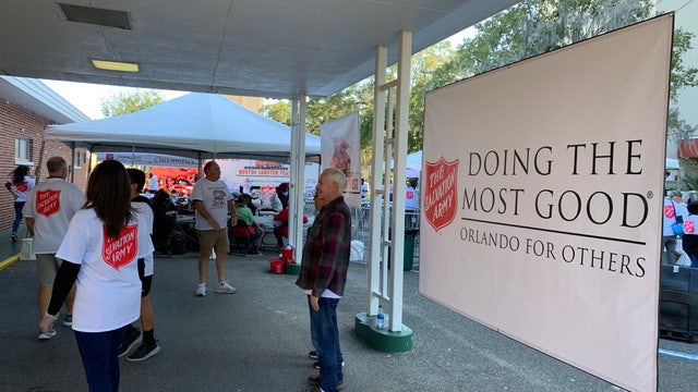 Salvation Army distributes thousands of Thanksgiving meals in Orlando