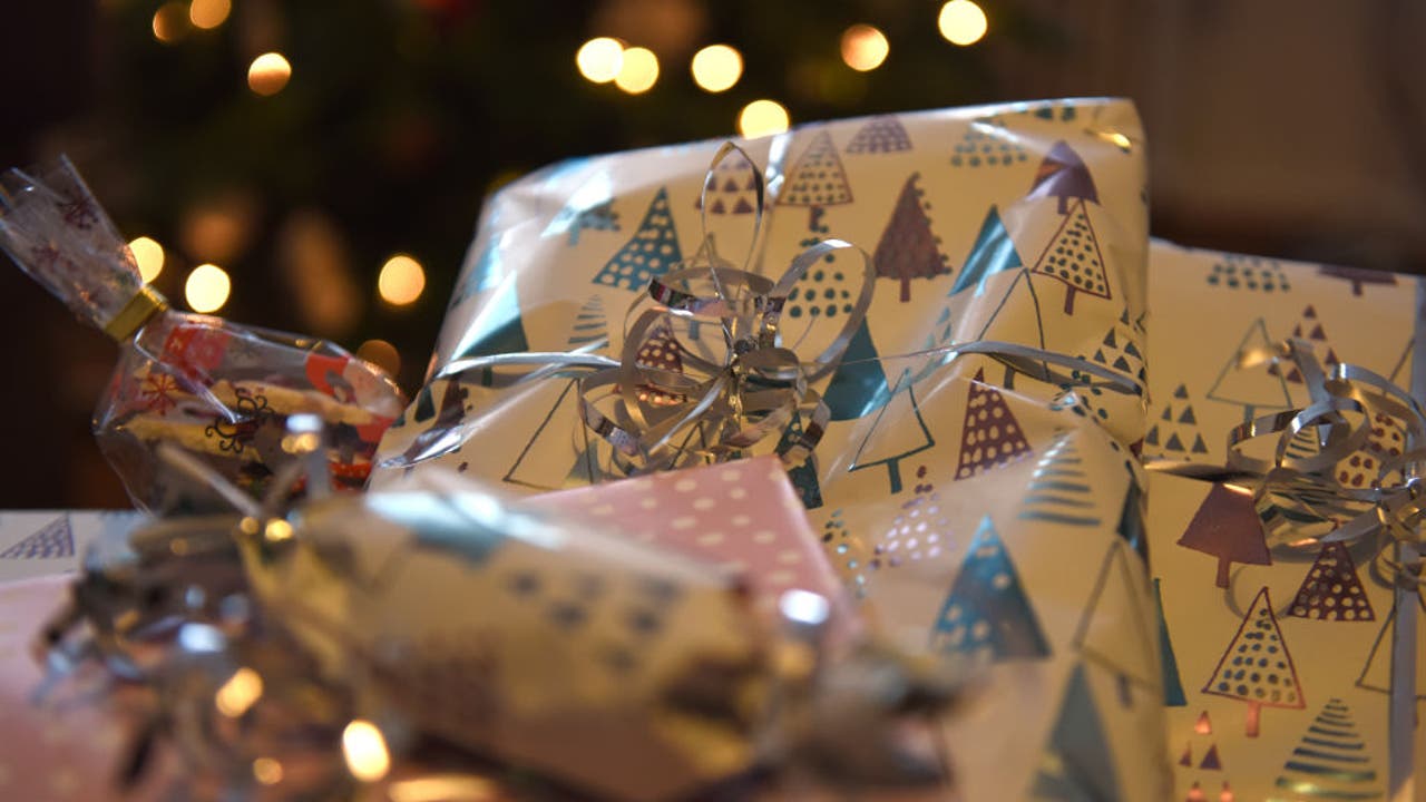 Nonprofit works to bring Christmas gifts to children of the incarcerated - Vimarsana News