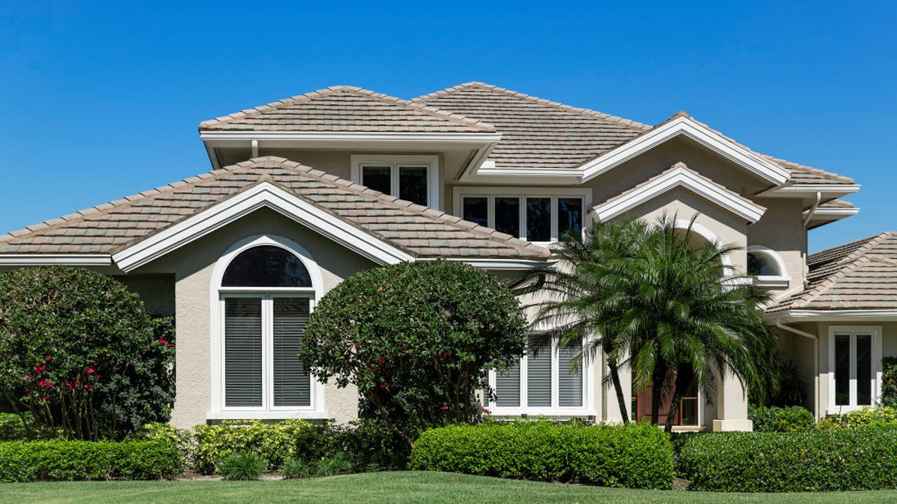 Central Florida company offers 2 free homes as worker incentive - Vimarsana News