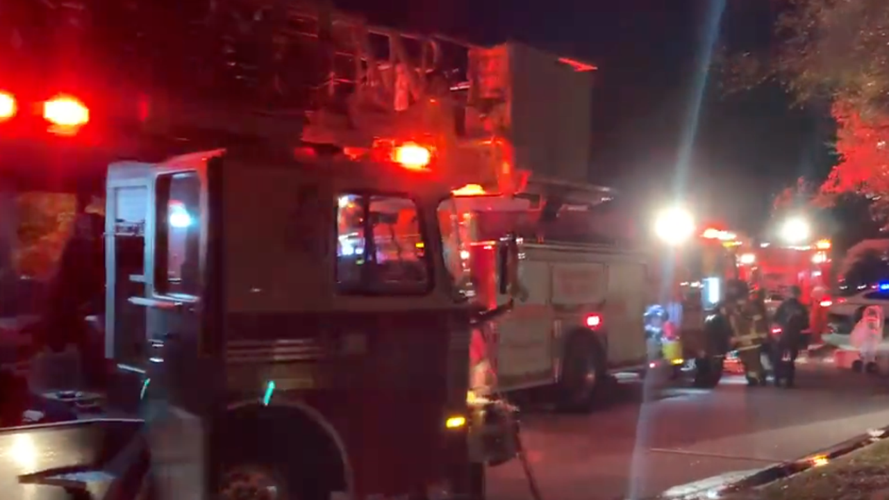 More than a dozen firefighters battle fire at Orange County home | FOX