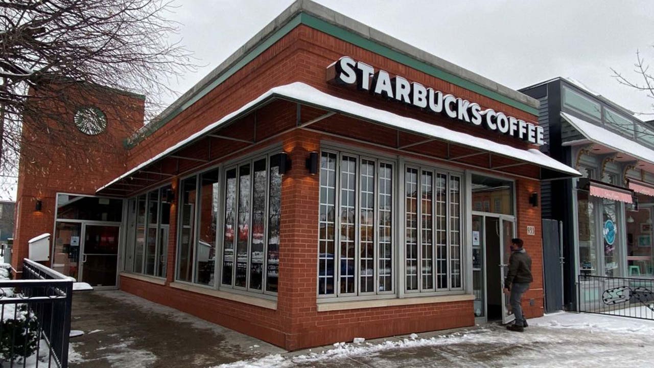 Starbucks workers at Buffalo store form 1st U.S. union - Vimarsana News