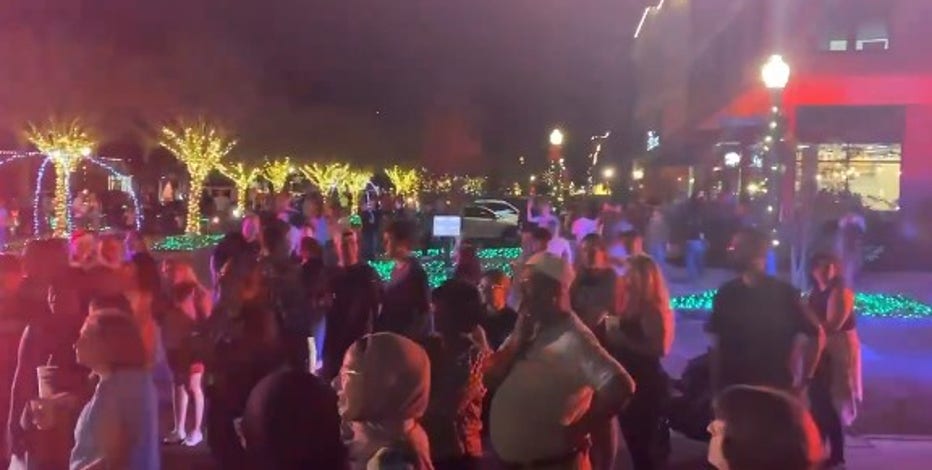 Christmas Parade Winter Haven 2022 2 Arrested After Car Almost Crashed Into Florida Officer At Christmas Parade,  Police Say