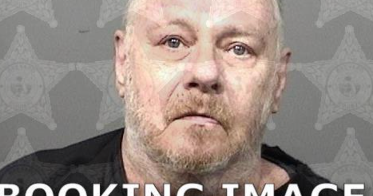 Florida man angry over maintenance workers in apartment shoots gun ...