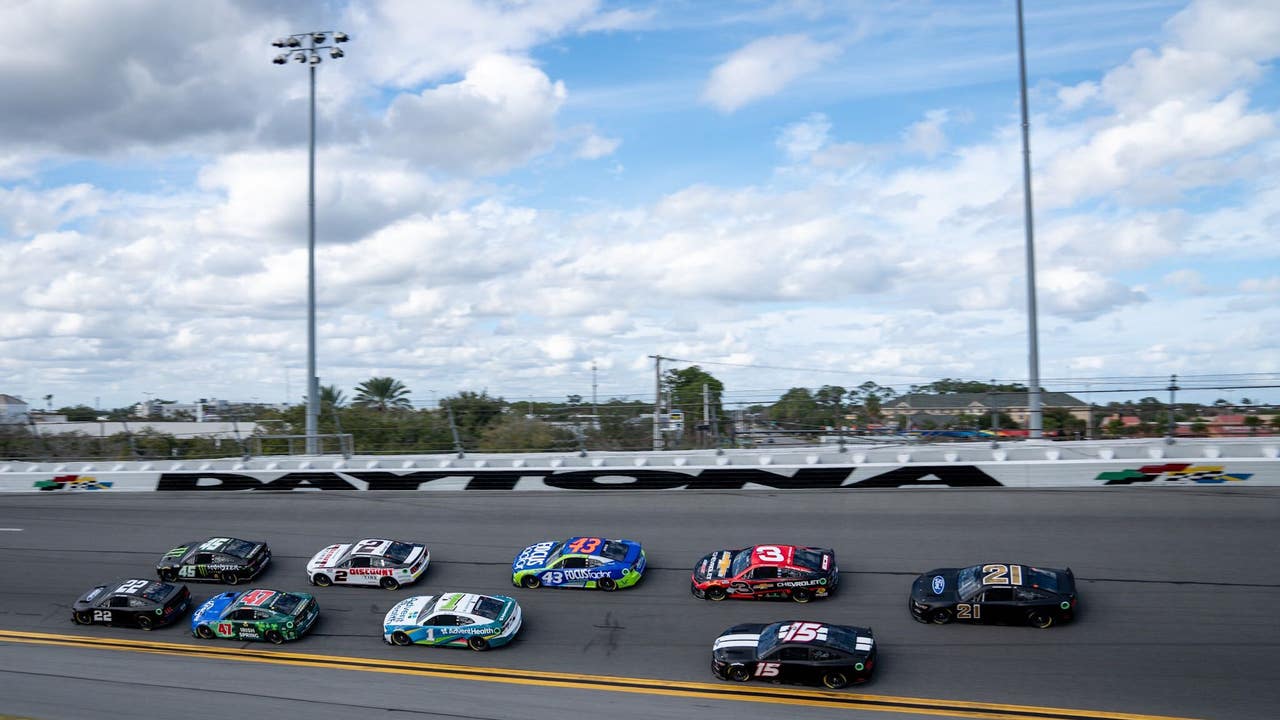 Daytona International Speedway holding hiring event for upcoming races - Vimarsana News