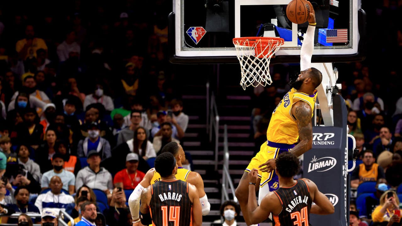 James scores 29, plays center as Lakers rally past Magic - Vimarsana News