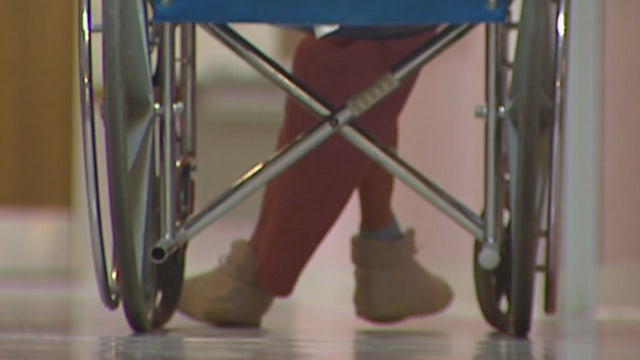 2 senior living facility residents beaten by employee in Gainesville, police say