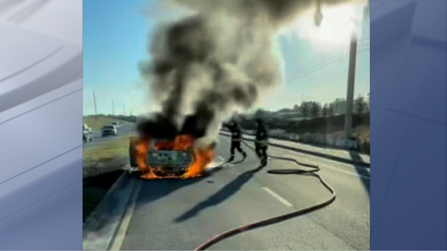 Driver unharmed after Kia Sportage catches fire in Ocala, officials say