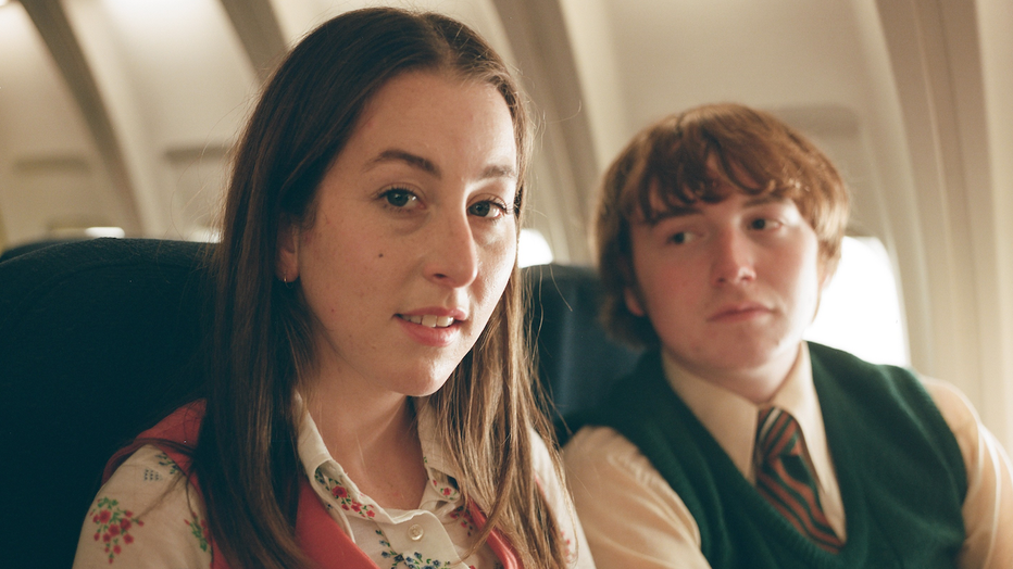LICORICE-PIZZA-Alana-Haim-Cooper-Hoffman-MGM.png