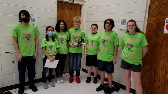 Deltona Middle School robotics team fundraising for state tournament