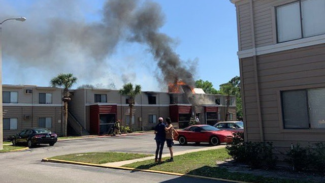 1 injured, 23 residents displaced in Fern Park apartment fire