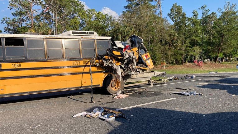 bus-crash-levy-county